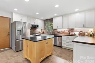872 Old Bell Rd, Charlotte, NC 28270 - Photo 2