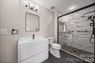 210 N Church St, Charlotte, NC 28202 - Photo 14