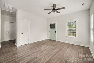 1402 Essex Ave, Gastonia, NC 28052 - Photo 6
