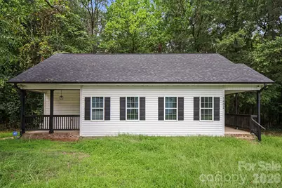 1402 Essex Avenue, Gastonia, NC 28052 - Photo 1