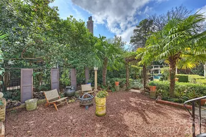 1136 Queens Road, Charlotte, NC 28207 - Photo 32