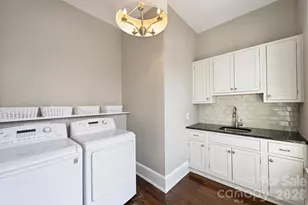 1136 Queens Rd, Charlotte, NC 28207 - Photo 26