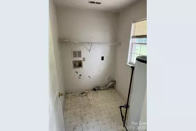 5326 Groveton Court, Charlotte, NC 28269 - Photo 12