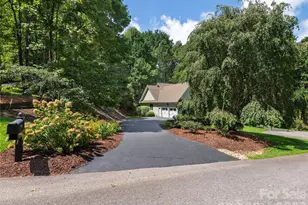 314 Summerset Dr, Clyde, NC 28721 - Photo 2