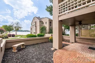 646 Portside Dr, Davidson, NC 28036 - Photo 34