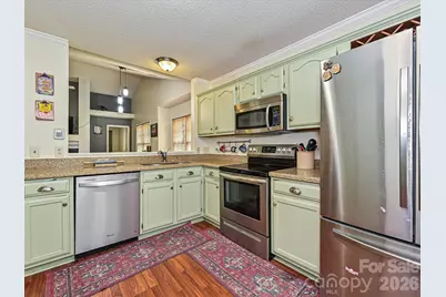7813 Bridle Court, Charlotte, NC 28216 - Photo 6