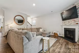 3719 Stanley Crk Dr, Mount Holly, NC 28120 - Photo 8