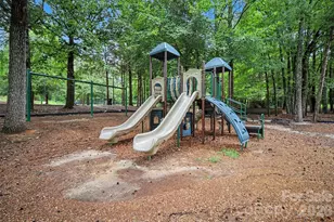 8500 Woodhill Manor Ct, Charlotte, NC 28215 - Photo 46