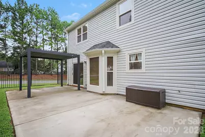 8500 Woodhill Manor Court, Charlotte, NC 28215 - Photo 38