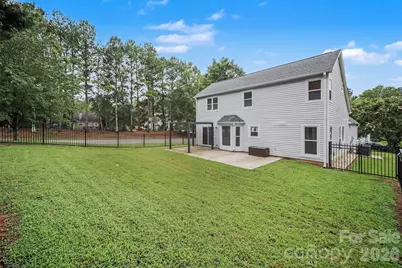 8500 Woodhill Manor Court, Charlotte, NC 28215 - Photo 40