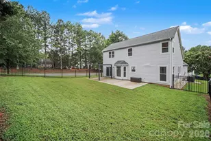 8500 Woodhill Manor Ct, Charlotte, NC 28215 - Photo 40