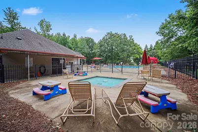8500 Woodhill Manor Court, Charlotte, NC 28215 - Photo 44