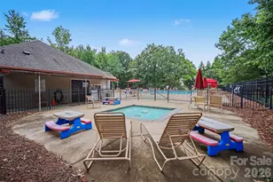 8500 Woodhill Manor Ct, Charlotte, NC 28215 - Photo 44