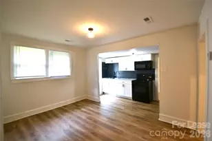 406 W 9th St, Kannapolis, NC 28081 - Photo 6