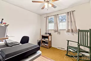 1714 Lazenby St, Newton, NC 28658 - Photo 24