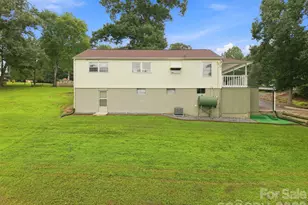 1714 Lazenby St, Newton, NC 28658 - Photo 36