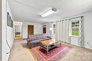 1714 Lazenby St, Newton, NC 28658 - Photo 6