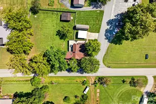 110 E Price St, Hendersonville, NC 28739 - Photo 44