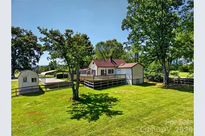 110 E Price Street, Hendersonville, NC 28739 - Photo 26