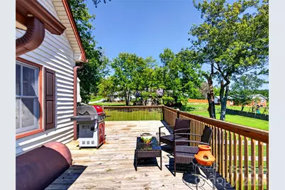 110 E Price Street, Hendersonville, NC 28739 - Photo 40