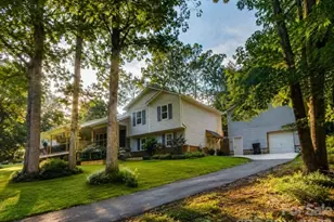 100 Woodlea Dr, Morganton, NC 28655 - Photo 2