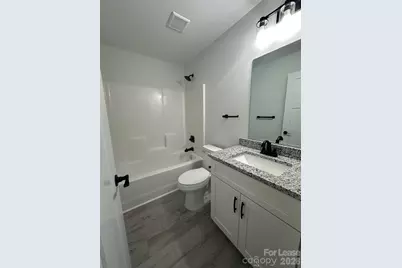 1226 4th Street Lane NE, Hickory, NC 28601 - Photo 12
