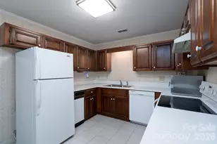 566 Camrose Cir NE, Concord, NC 28025 - Photo 6