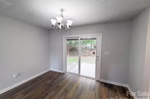 1412 Bells Knox Rd, Charlotte, NC 28214 - Photo 6