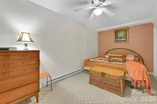 25 Weston Heights Dr, Asheville, NC 28803 - Photo 32