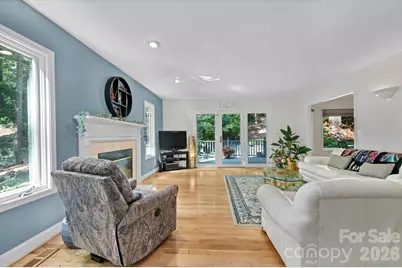 25 Weston Heights Drive, Asheville, NC 28803 - Photo 8