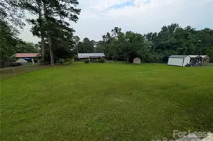 702 Dogwood Ln, Rockingham, NC 28379 - Photo 8