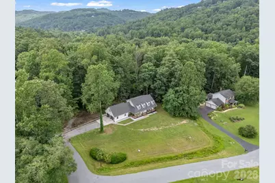 213 Raintree Drive, Hendersonville, NC 28791 - Photo 4