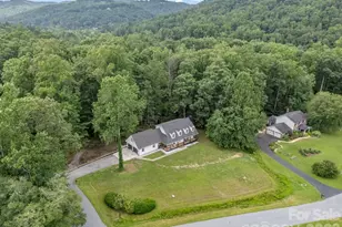 213 Raintree Dr, Hendersonville, NC 28791 - Photo 4