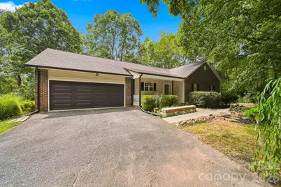 220 5th Street NE, Conover, NC 28613 - Photo 1