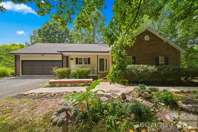 220 5th Street NE, Conover, NC 28613 - Photo 2