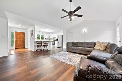 220 5th Street NE, Conover, NC 28613 - Photo 4