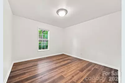 220 5th Street NE, Conover, NC 28613 - Photo 14