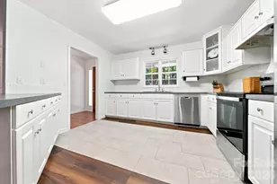 220 5th St NE, Conover, NC 28613 - Photo 8