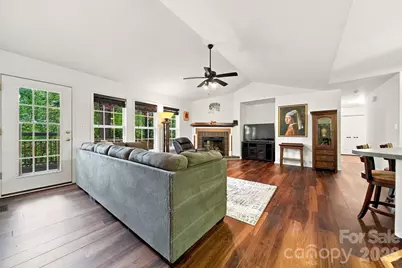 220 5th Street NE, Conover, NC 28613 - Photo 6