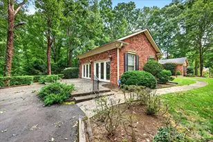 4223 Denbigh Dr, Charlotte, NC 28226 - Photo 4