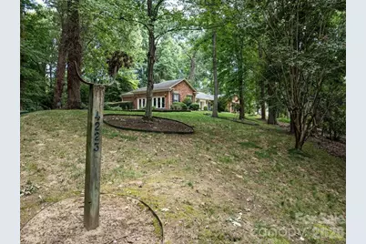 4223 Denbigh Drive, Charlotte, NC 28226 - Photo 6