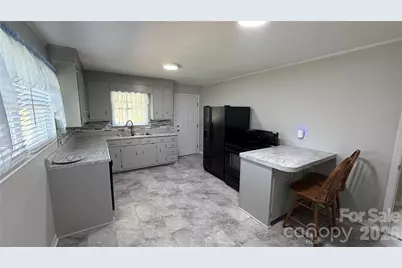 2372 Jamestown Road, Morganton, NC 28655 - Photo 6