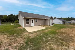 1411 Foxbrook Cir, Lancaster, SC 29720 - Photo 16