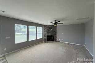 4620 Gibbons Link Rd, Charlotte, NC 28269 - Photo 4