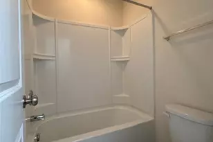 4620 Gibbons Link Rd, Charlotte, NC 28269 - Photo 16