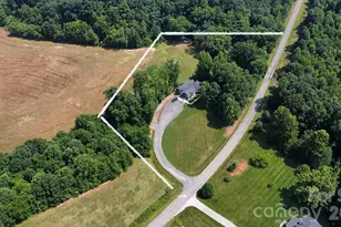 654 N Chipley Ford Rd, Statesville, NC 28625 - Photo 4
