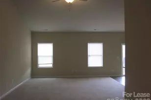 2029 Lanza Dr, Charlotte, NC 28215 - Photo 2