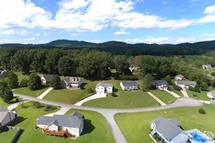 2135 Olde Farm Rd SE, Hudson, NC 28638 - Photo 2