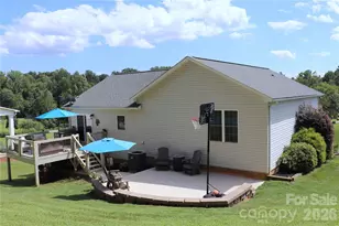 2135 Olde Farm Rd SE, Hudson, NC 28638 - Photo 6