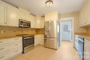 2827 E Pinewood Rd, Chester, SC 29706 - Photo 30